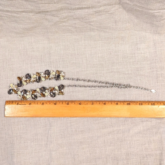 🔥Ann Taylor Necklace Sparkly Smokey Rhinestone Silver Tone Statement - Picture 9 of 9